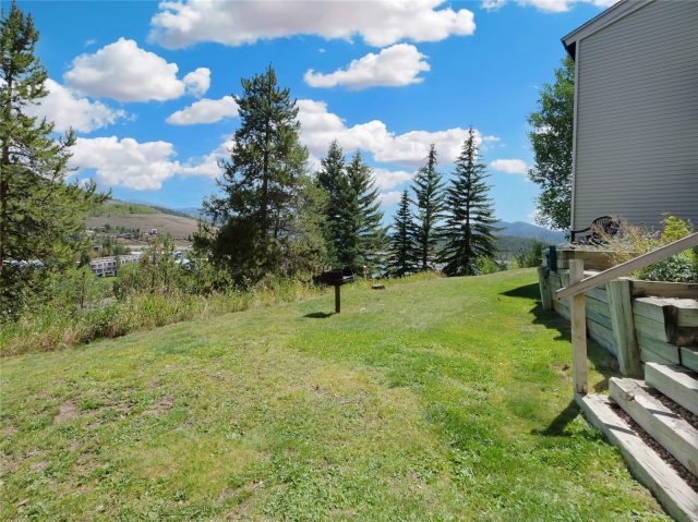 370 E La Bonte Street 101 photo 19