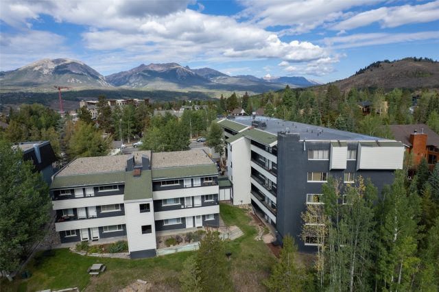 370 E La Bonte Street 101 photo 28