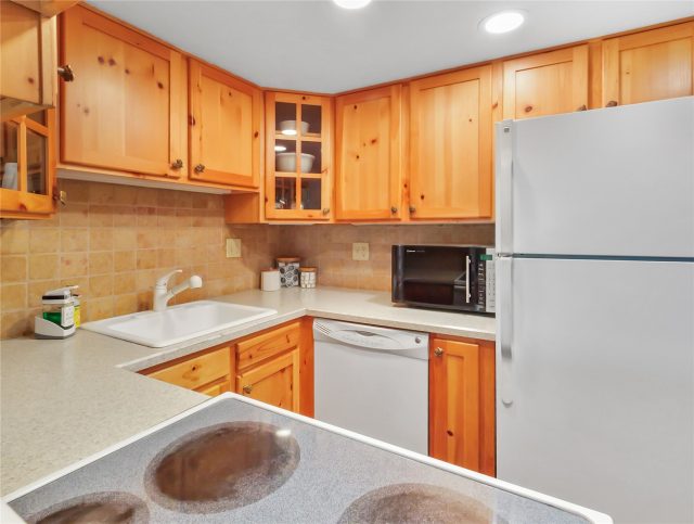 370 E La Bonte Street 101 photo 7