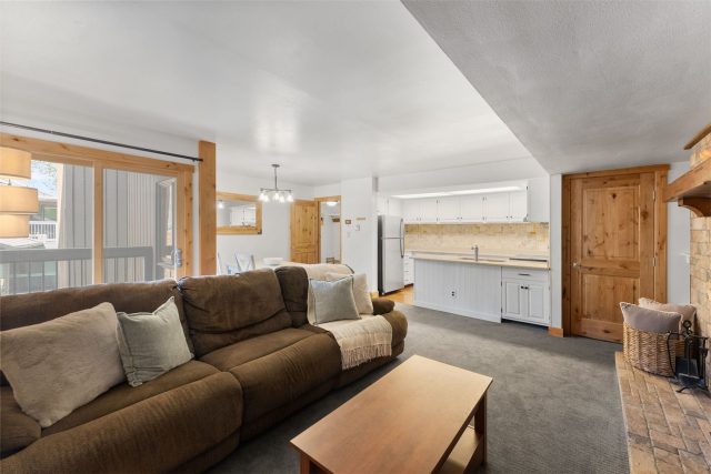 423 Wild Irishman Road 13204 photo 11