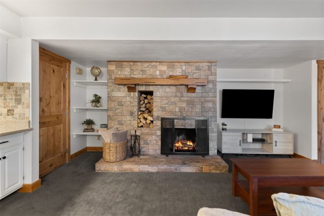 423 Wild Irishman Road 13204 photo 8