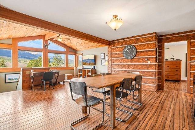 382 Hummingbird Circle photo 14