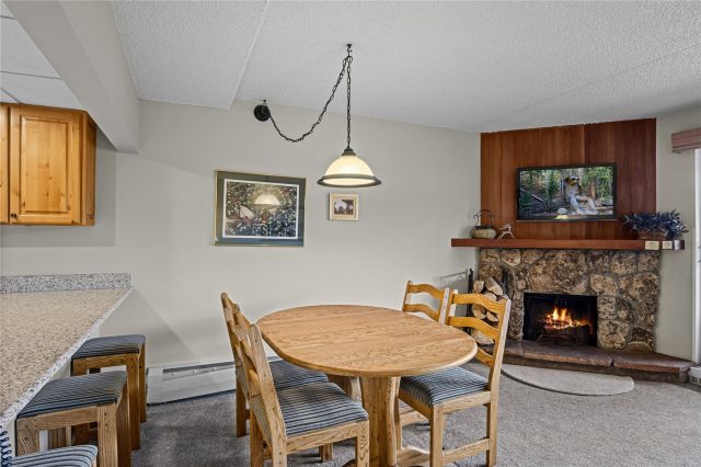 631 Village Road 33390 photo 10