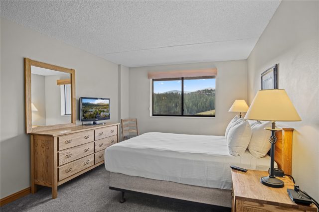 631 Village Road 33390 photo 17