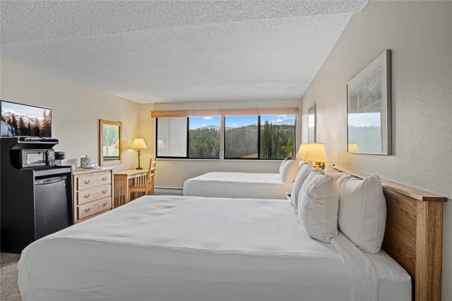 631 Village Road 33390 photo 22