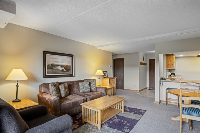 631 Village Road 33390 photo 5