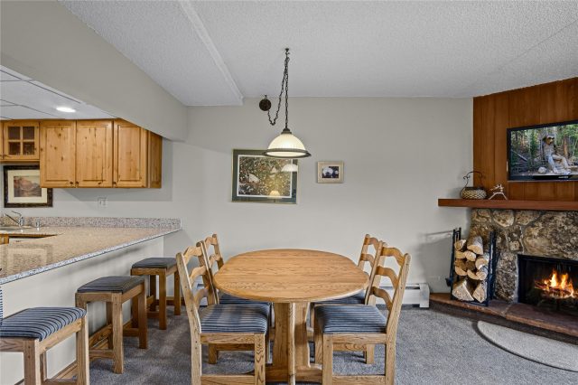 631 Village Road 33390 photo 9