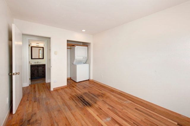 258 Cove Boulevard 11 photo 21