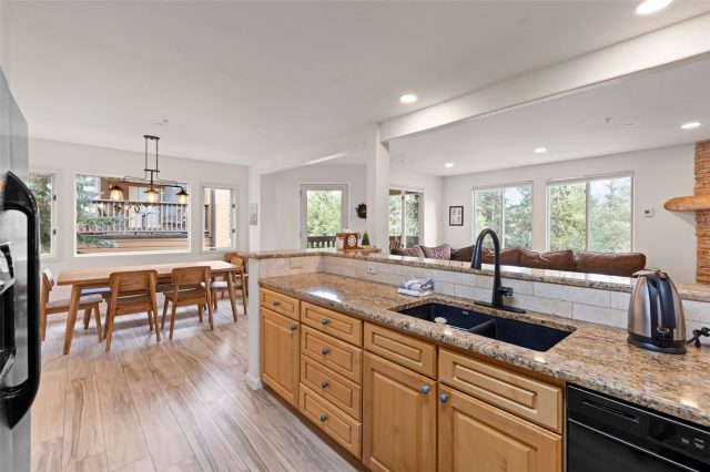 4020 Silverheels Drive 9 photo 12