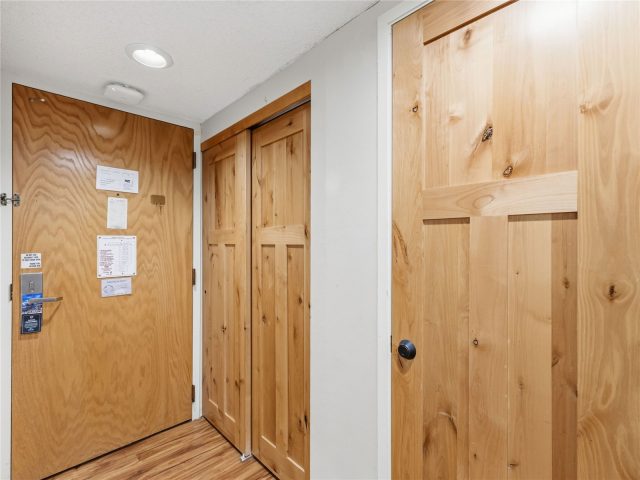 640 Village Road 4323 photo 14