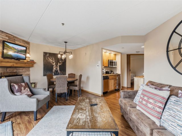 640 Village Road 4323 photo 3