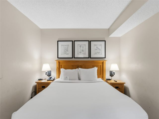 640 Village Road 4323 photo 8