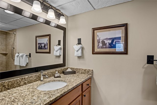 631 Village Road 38420 photo 18