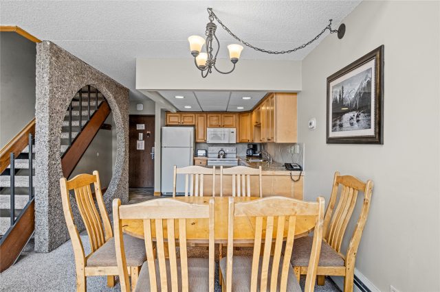 631 Village Road 38420 photo 6