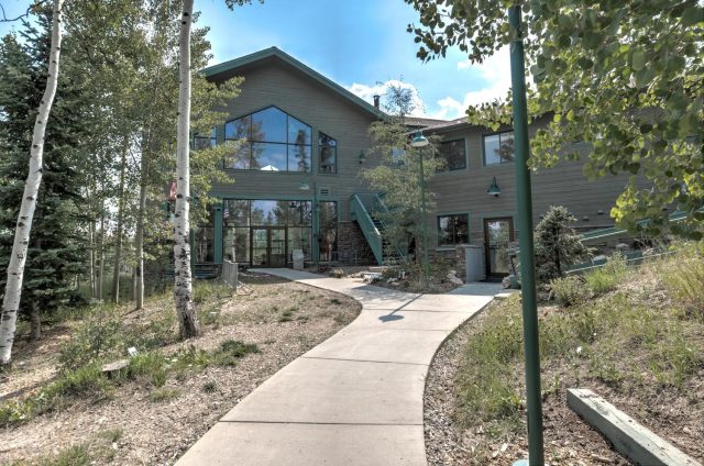 4400 Lodge Pole Circle H204 photo 27