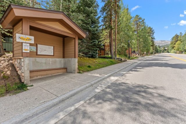 405 Four Oclock Road F photo 17