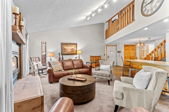 405 Four Oclock Road F photo 7