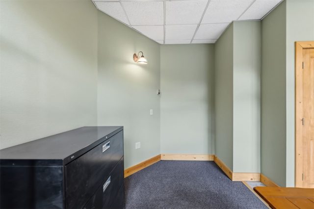 259 Continental Court 202 photo 13