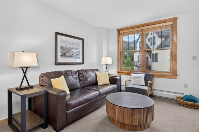 100 Dercum Square 8388 photo 11