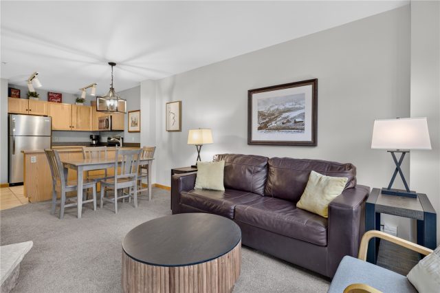 100 Dercum Square 8388 photo 12