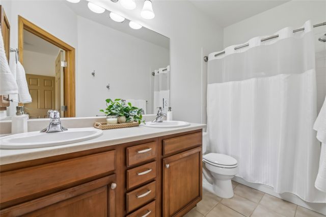 348 Kestrel Lane 348 photo 16