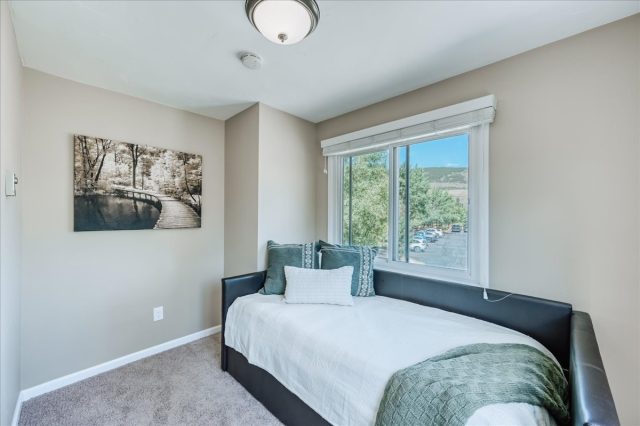76 Cove Boulevard E12 photo 15