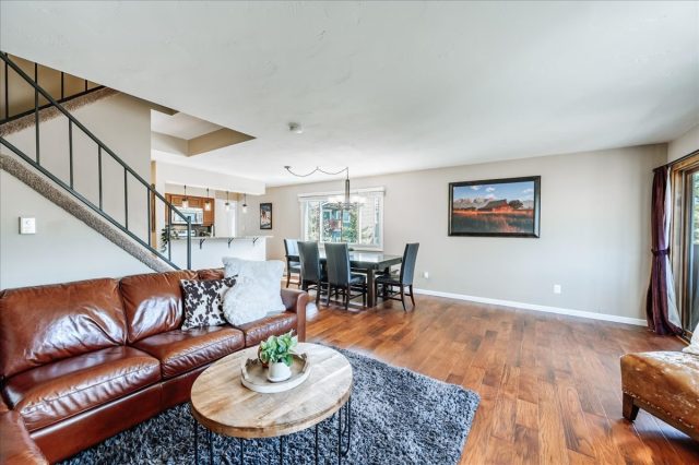 76 Cove Boulevard E12 photo 3