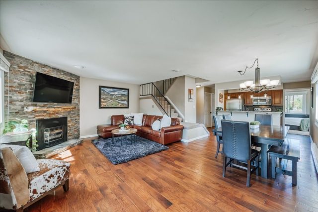 76 Cove Boulevard E12 photo 4