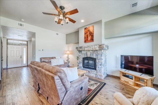 115 Allegra Drive 115 photo 3