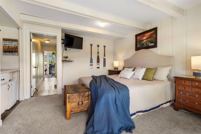 340 E La Bonte Street 33 photo 14