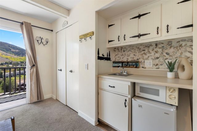 340 E La Bonte Street 33 photo 32