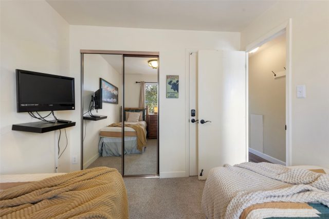 340 E La Bonte Street 33 photo 35