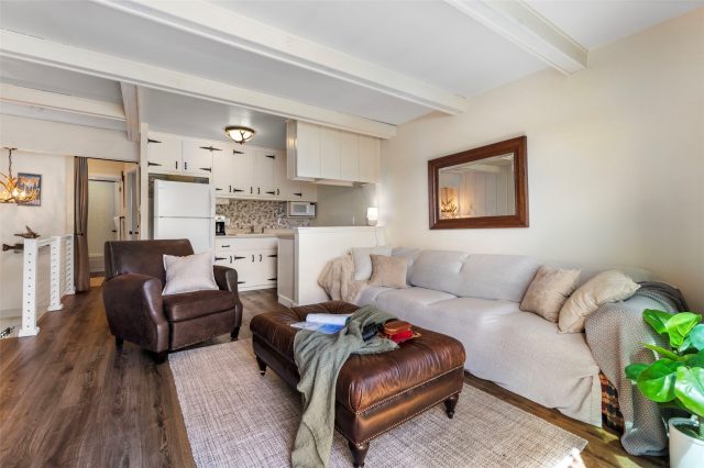 340 E La Bonte Street 33 photo 4