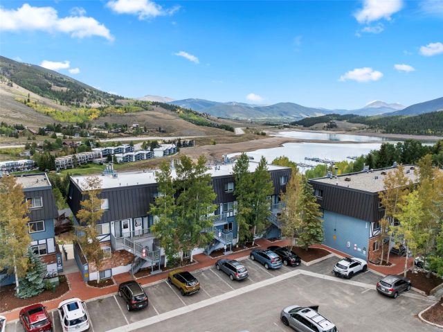 340 E La Bonte Street 33 photo 7