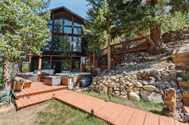 231 Fairview Boulevard photo 27