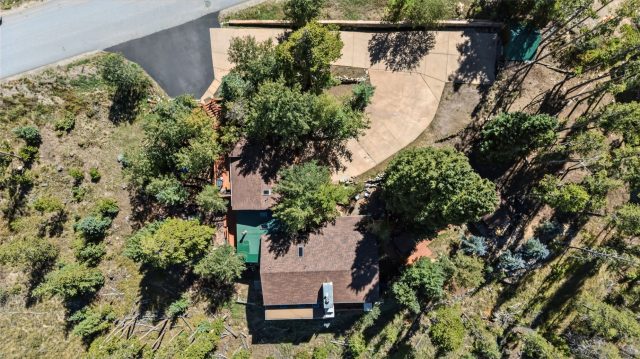 231 Fairview Boulevard photo 38