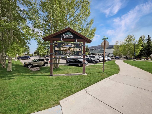 740 Blue River Parkway E9 photo 36