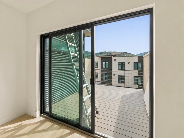 740 Blue River Parkway E10 photo 20