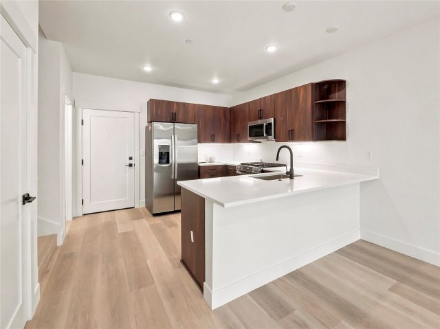740 Blue River Parkway E10 photo 3
