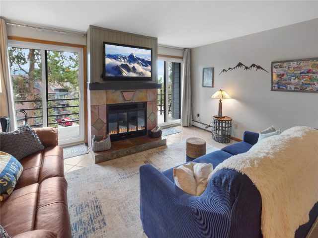 89100 Ryan Gulch Road 301 photo 2