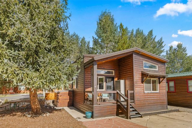 85 Revett Drive 101 photo 36
