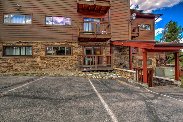 405 Four Oclock Road B photo 27