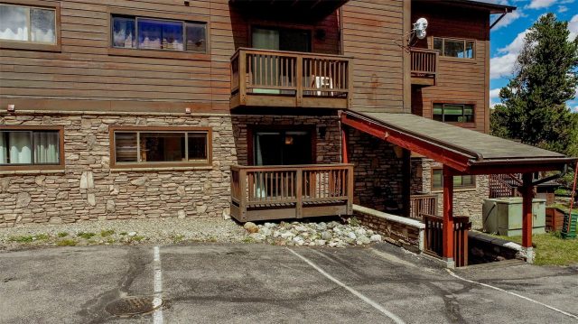 405 Four Oclock Road B photo 29