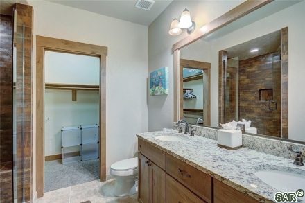 213 Frisco St photo 10