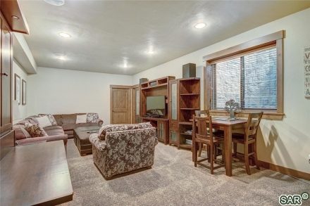 213 Frisco St photo 25