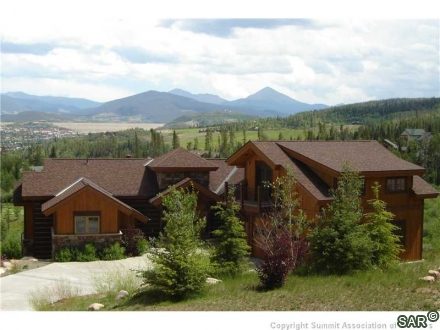 115 Bull Lake Ct, Silverthorne, CO — main photo
