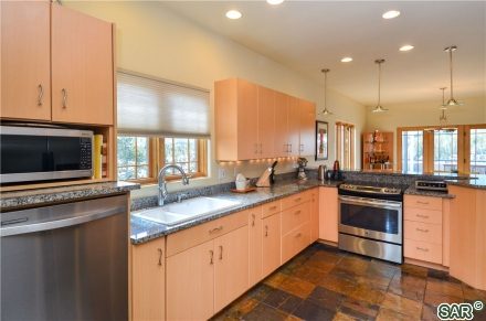 685 Idlewild Dr photo 5