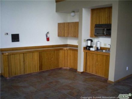 701 Meadow Creek Dr photo 21