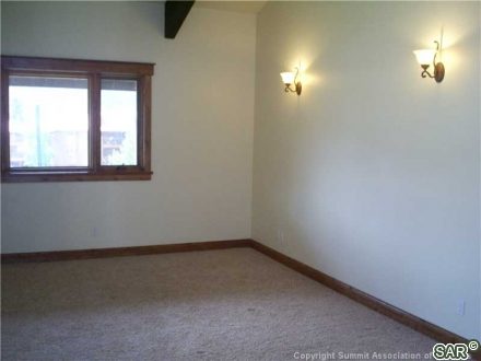 701 Meadow Creek Dr photo 7