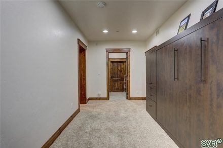703 Meadow Creek Dr photo 21